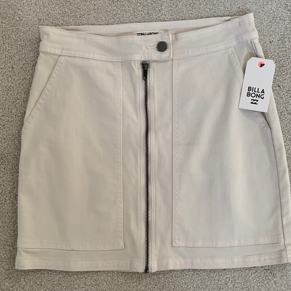 Billabong mini skirt